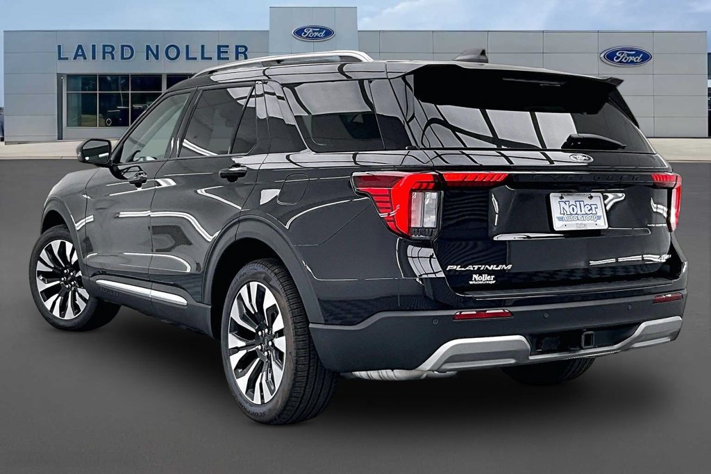 New 2026 Ford Explorer Platinum w/ LUX Leather Package AWD/4WD image 3