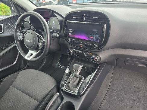 Certified 2023 Kia Soul EX FWD image 12