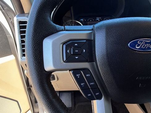 Used 2016 Ford F150 Lariat image 25