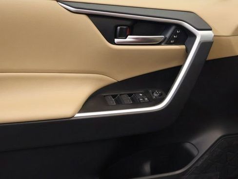 New 2025 Toyota RAV4 XLE Premium image 7