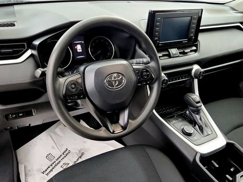 Used 2022 Toyota RAV4 LE AWD/4WD image 24