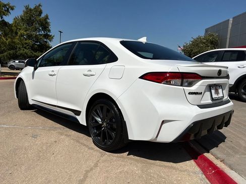 Used 2024 Toyota Corolla SE FWD image 8