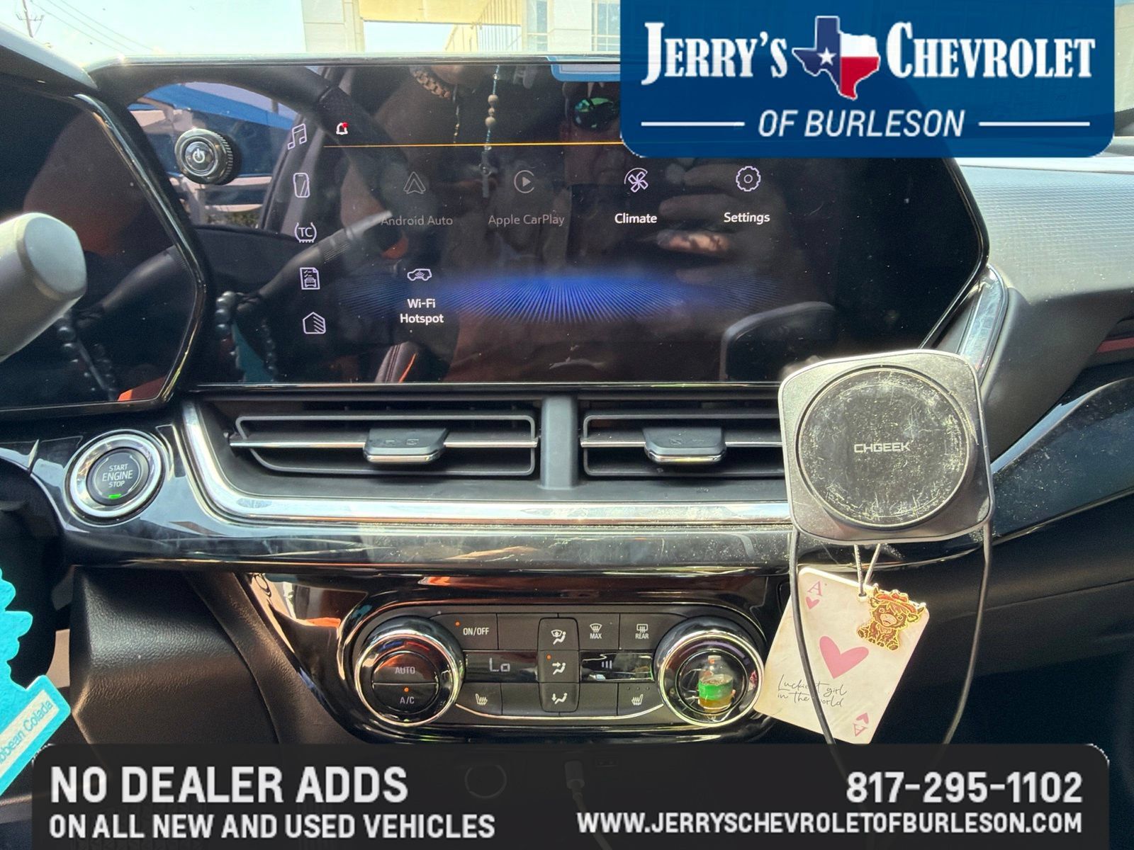Used 2025 Chevrolet Trax RS w/ Driver Confidence Package FWD image 11