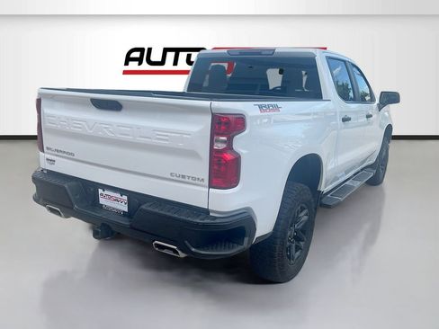Used 2025 Chevrolet Silverado 1500 Custom Trail Boss AWD/4WD image 7