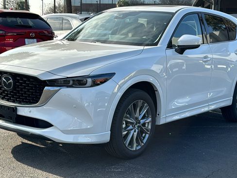New 2025 MAZDA CX-5 AWD 2.5 S w/ Premium Plus Pkg image 4