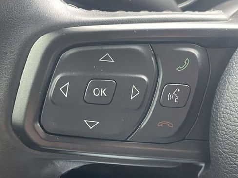 Used 2021 Jeep Gladiator Sport AWD/4WD image 25