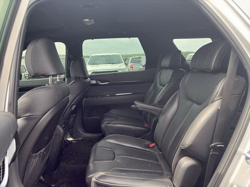 Used 2024 Hyundai Palisade Calligraphy FWD image 11