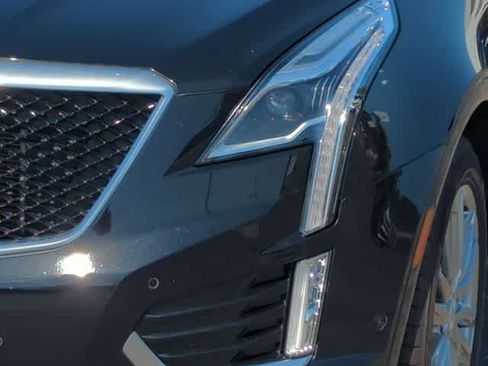 Used 2023 Cadillac XT5 Sportv w/ Technology Package AWD/4WD image 10