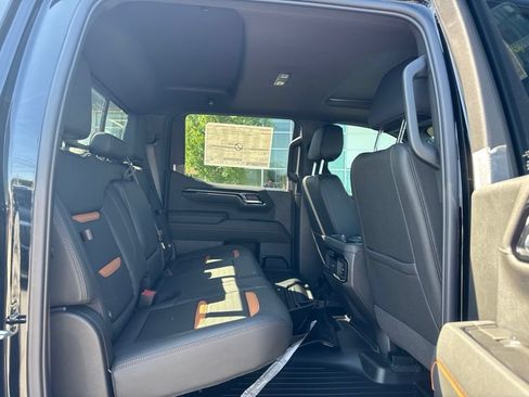 New 2026 GMC Sierra 1500 AT4 w/ AT4 Premium Package AWD/4WD image 27