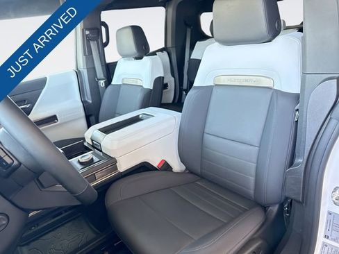Used 2025 GMC Hummer EV 2X w/ LPO, Sport Package image 11
