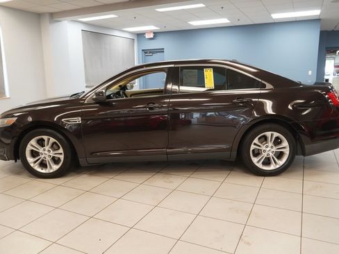 Used 2013 Ford Taurus SEL FWD image 2