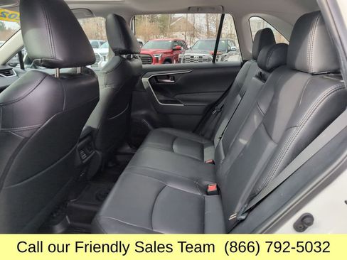 Certified 2022 Toyota RAV4 XLE image 25