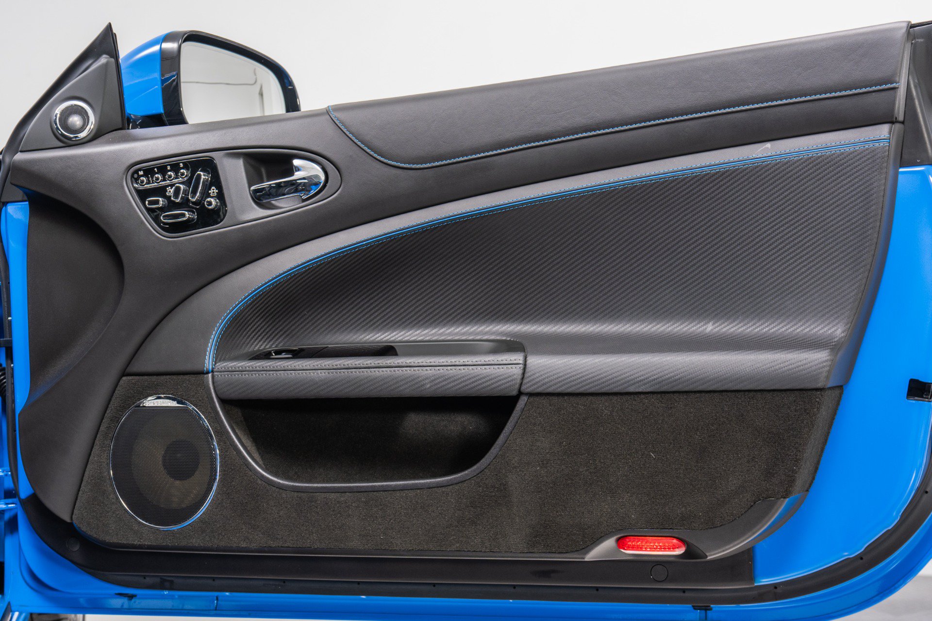 Used 2012 Jaguar XKR R-S RWD image 39