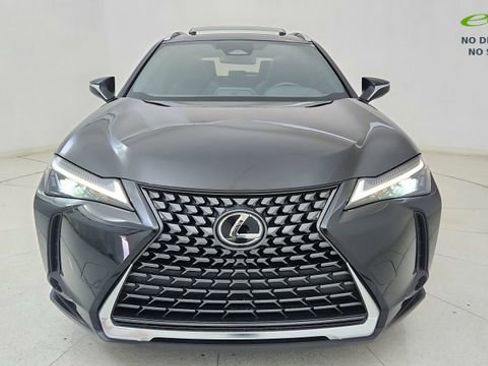 Used 2025 Lexus UX 300h FWD image 13