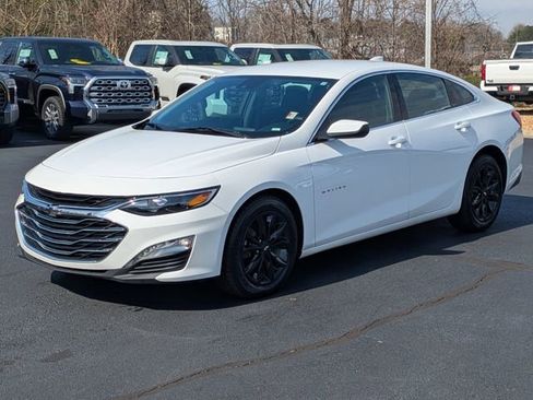 Used 2025 Chevrolet Malibu LT image 8