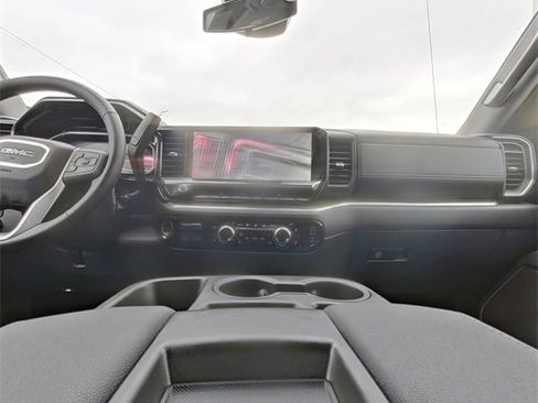Used 2025 GMC Sierra 1500 Elevation image 24
