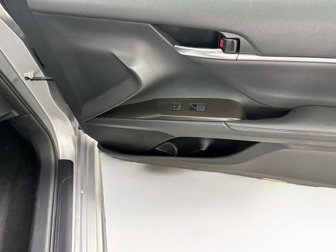 Used 2024 Toyota Camry XSE image 30