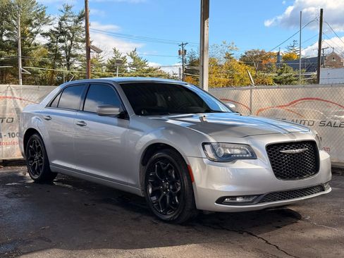 Used 2020 Chrysler 300 S image 6