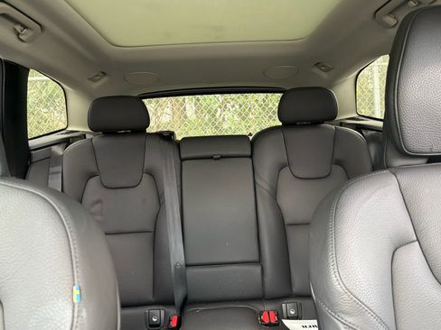 Certified 2023 Volvo XC60 B5 Plus image 36