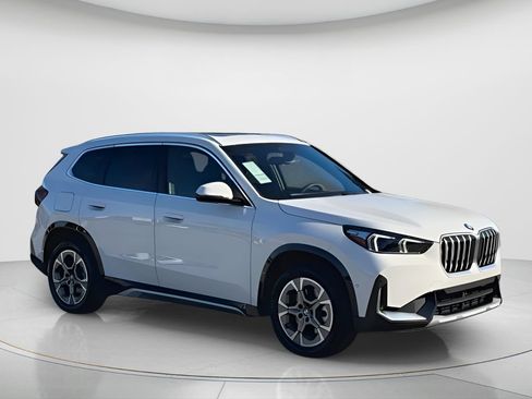 Used 2026 BMW X1 xDrive28i w/ Convenience Package AWD/4WD image 4