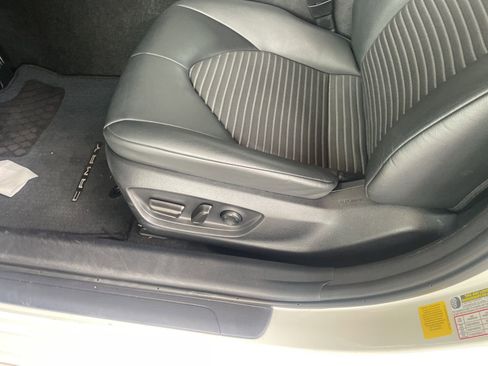 Used 2024 Toyota Camry SE FWD image 19