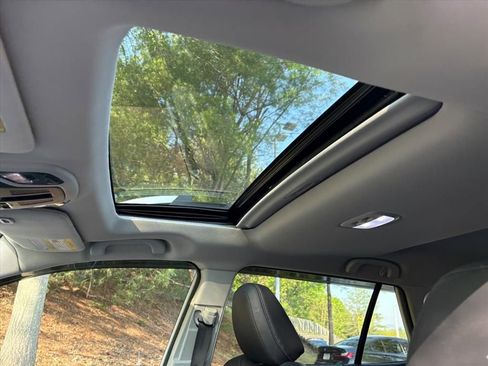 Used 2023 Subaru Outback Touring XT AWD/4WD image 11