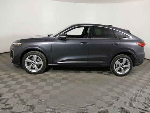 Certified 2025 Audi Q5 2.0T Premium Plus w/ Premium Plus image 6