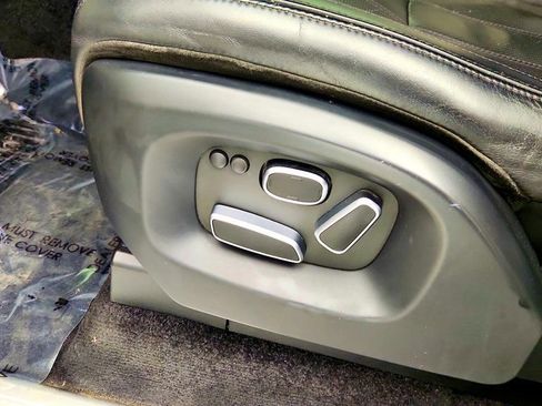 Used 2016 Land Rover Range Rover HSE image 12