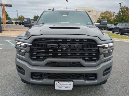 New 2026 RAM 2500 Limited AWD/4WD image 9