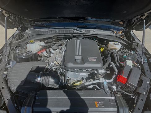 Used 2024 Cadillac CT4 Luxury w/ Cold Weather Package image 29