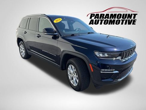 Used 2024 Jeep Grand Cherokee Limited w/ Luxury Tech Group II AWD/4WD image 3