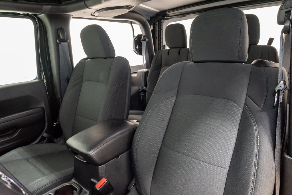 Used 2021 Jeep Wrangler Sport AWD/4WD image 13