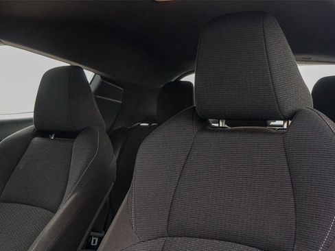Used 2019 Toyota C-HR XLE FWD image 11