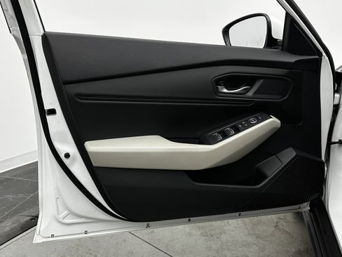 Used 2023 Honda Accord EX image 11