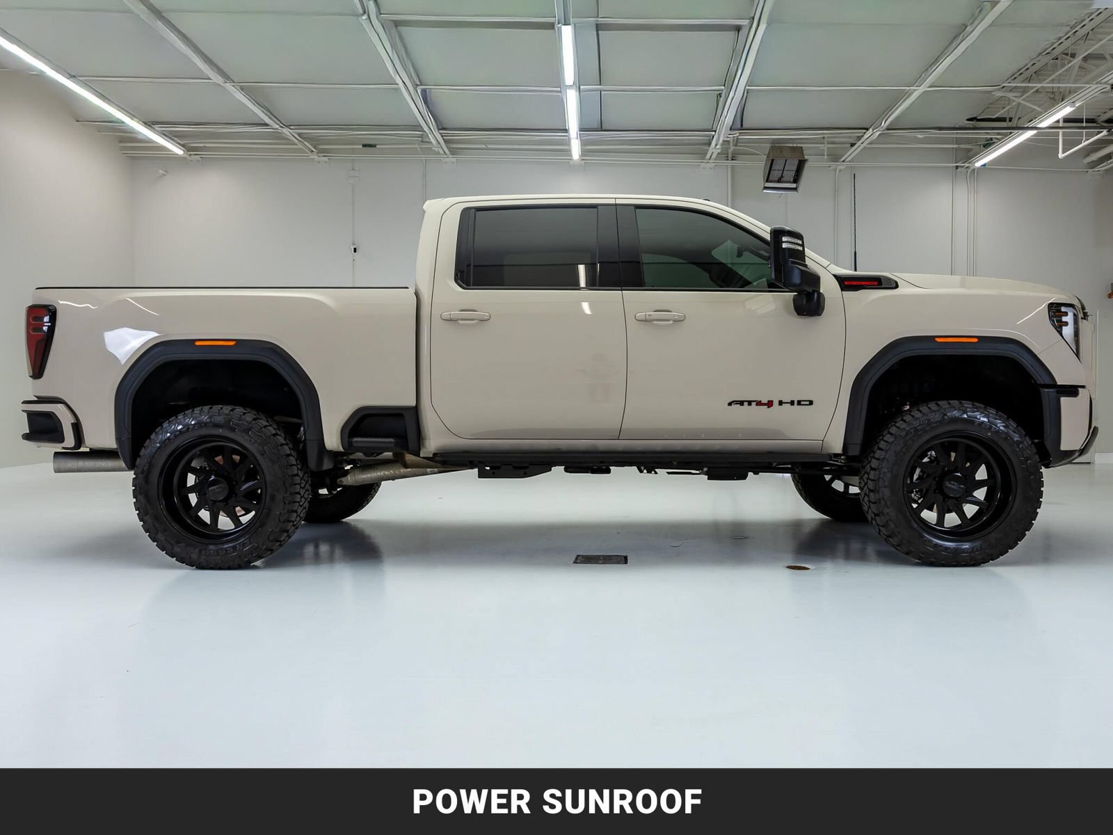 Used 2026 GMC Sierra 3500 AT4 w/ AT4 Premium Plus Package AWD/4WD image 11