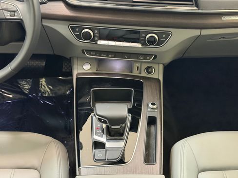 Used 2022 Audi Q5 2.0T Premium Plus AWD/4WD image 18