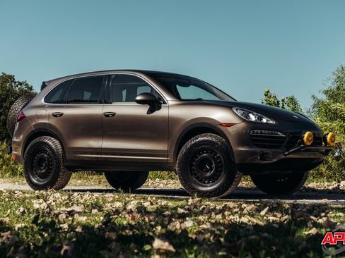 Used 2013 Porsche Cayenne AWD/4WD image 4