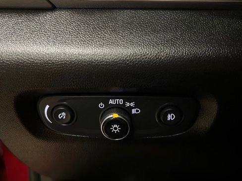 Used 2019 Chevrolet Traverse LT image 30