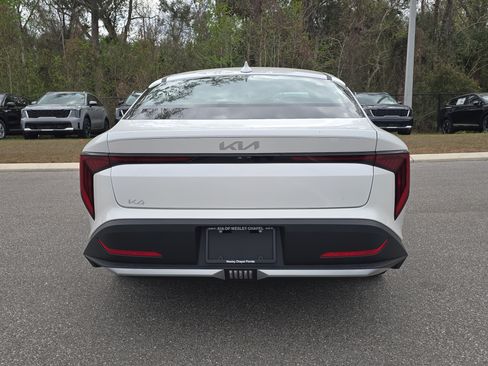 New 2026 Kia K4 LXS image 7