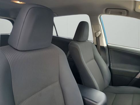Used 2017 Toyota RAV4 LE image 15