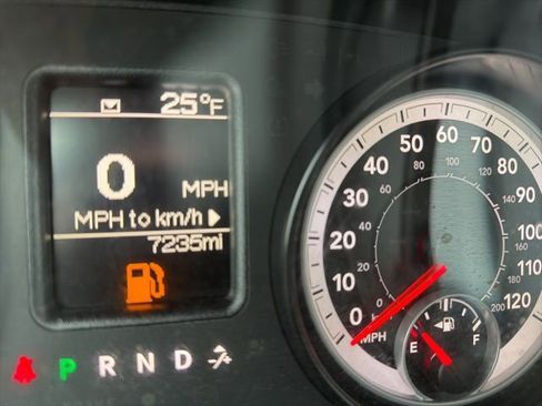 Used 2014 RAM 3500 Tradesman w/ Popular Equipment Group image 9