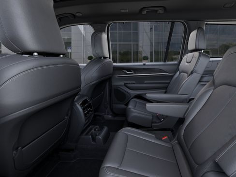 New 2025 Jeep Grand Cherokee L Limited w/ Luxury Tech Group II image 52