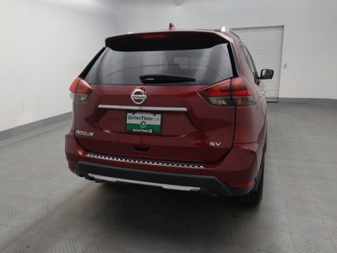 Used 2020 Nissan Rogue SV w/ Premium Package FWD image 7