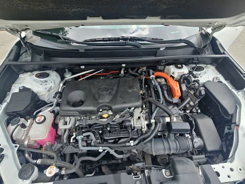 Used 2021 Toyota RAV4 XLE w/ Convenience Package AWD/4WD image 24