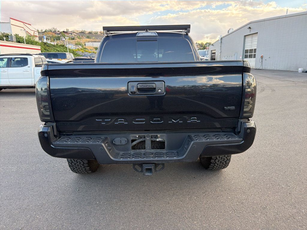 Used 2022 Toyota Tacoma TRD Off-Road w/ TRD Premium Off Road Package AWD/4WD image 8