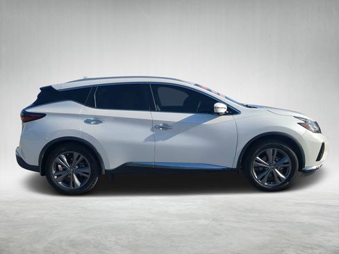 Used 2020 Nissan Murano Platinum image 2