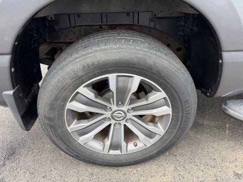 Used 2018 Nissan Titan SL AWD/4WD image 42
