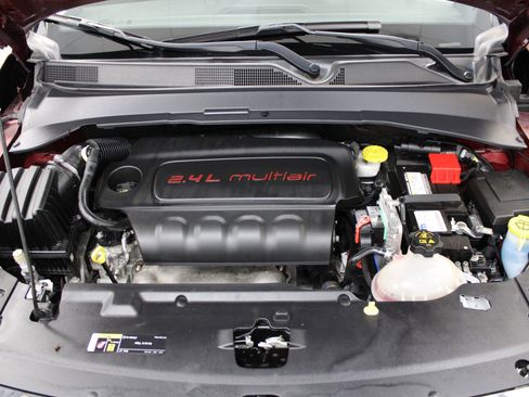 Used 2022 Jeep Compass High Altitude AWD/4WD image 12
