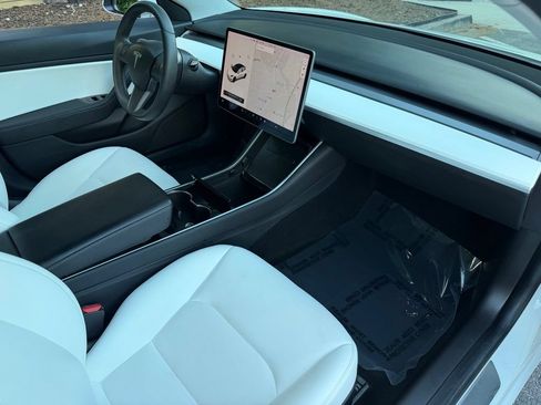 Used 2020 Tesla Model 3 Long Range AWD/4WD image 32