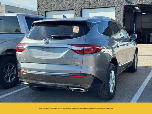 Used 2018 Buick Enclave Essence AWD/4WD image 3